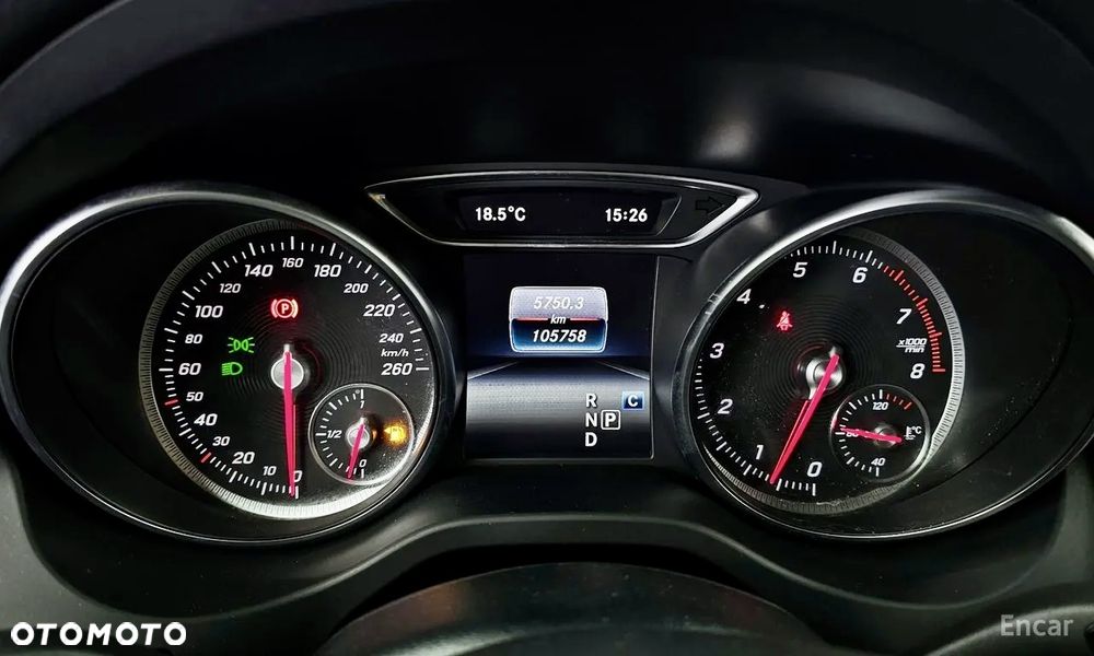 Mercedes-Benz CLA 250 4Matic 7G-DCT - 8