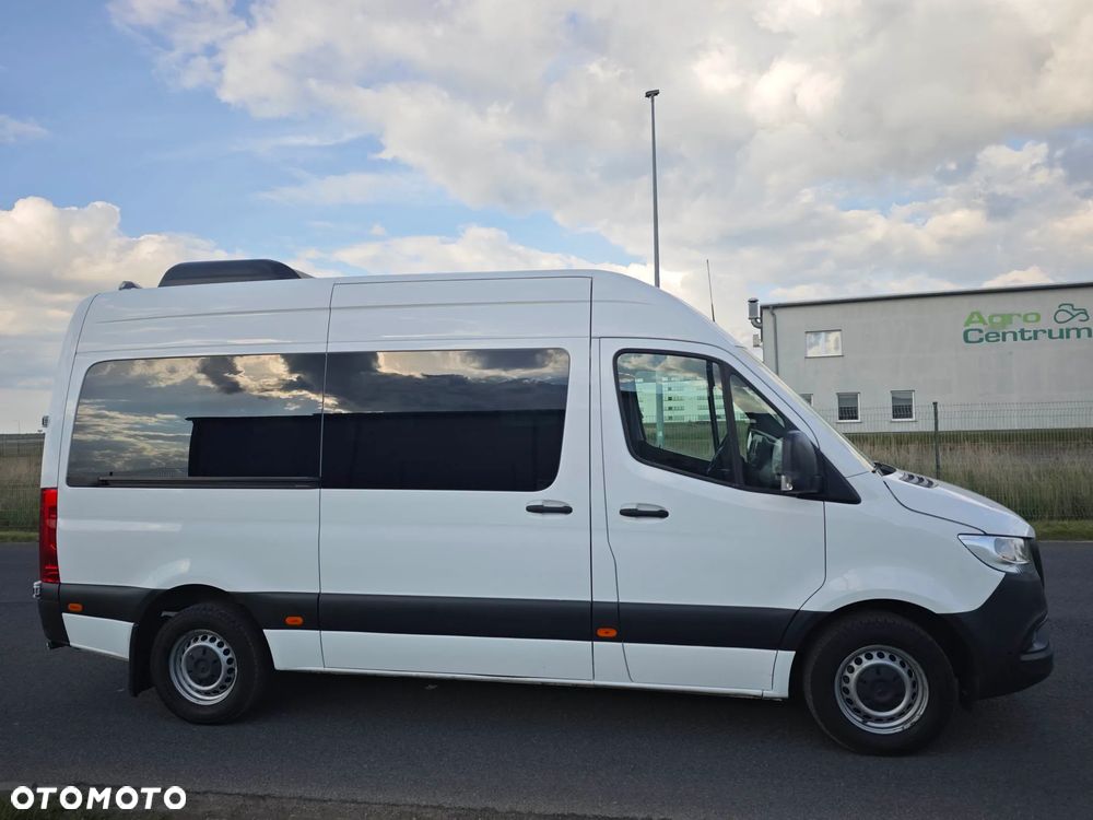 Mercedes-Benz Sprinter Standard PRO 907.233 - 9
