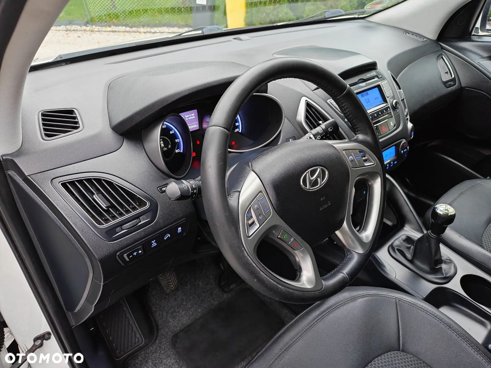 Hyundai ix35 2.0 4WD Premium - 23