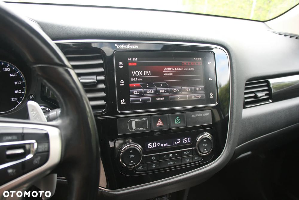 Mitsubishi Outlander - 11