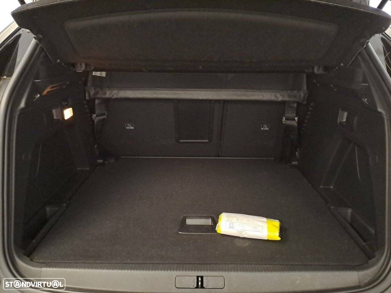 Peugeot 3008 1.5 BlueHDi GT EAT8 - 6