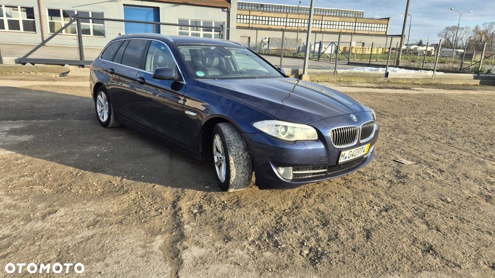 BMW Seria 5 525d - 1