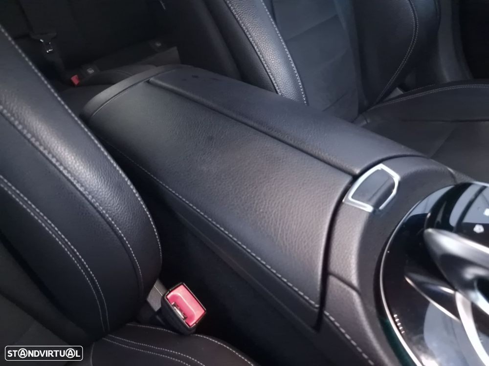 Mercedes-Benz E 220 d AMG Line - 31