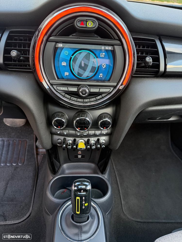 MINI 3 Portas Cooper SE - 8
