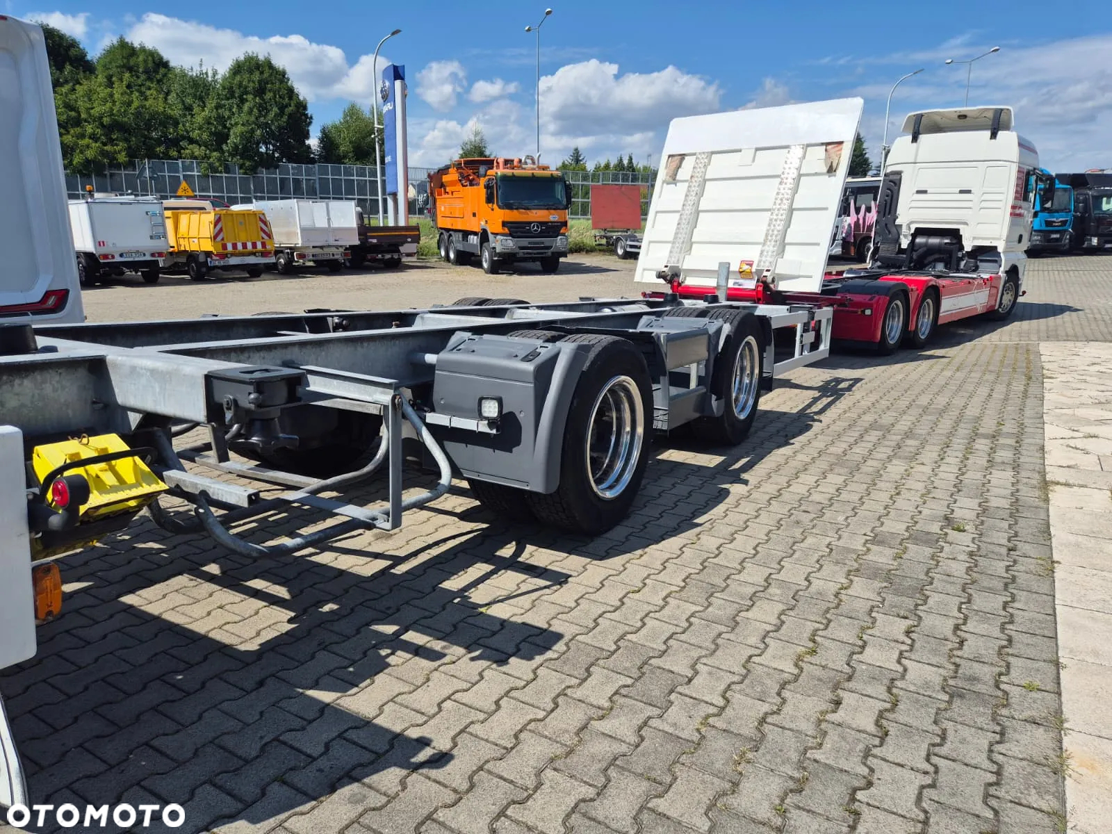 MAN TGX 28.420 6X2-2 LL / ZESTAW DO PRZEWOZU KONTENRÓW / NISKI BDF / DŁUGA RAMA  / NACZEPA HFR KM 20 / SUPER STAN / 1 WŁ  / SYPIALKA 2 ŁÓZKA / EURO 6 - 41