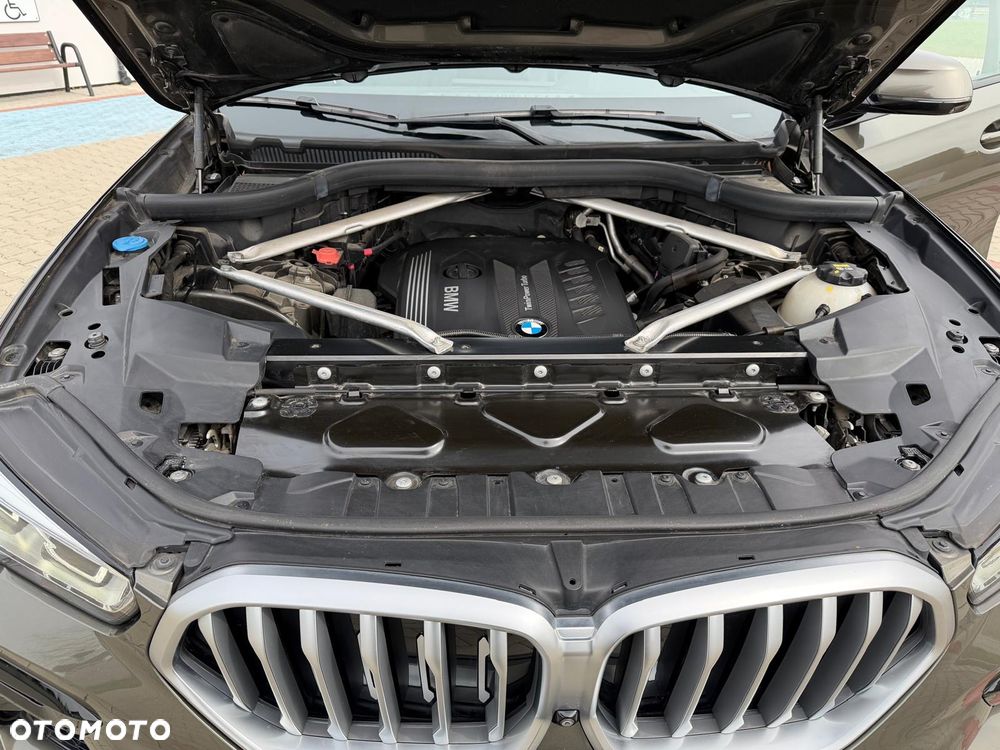 BMW X6 - 26