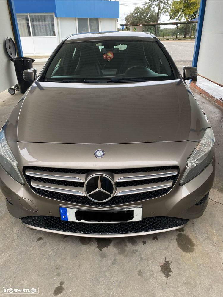 Mercedes-Benz A 180 CDI (BlueEFFICIENCY) Urban - 1