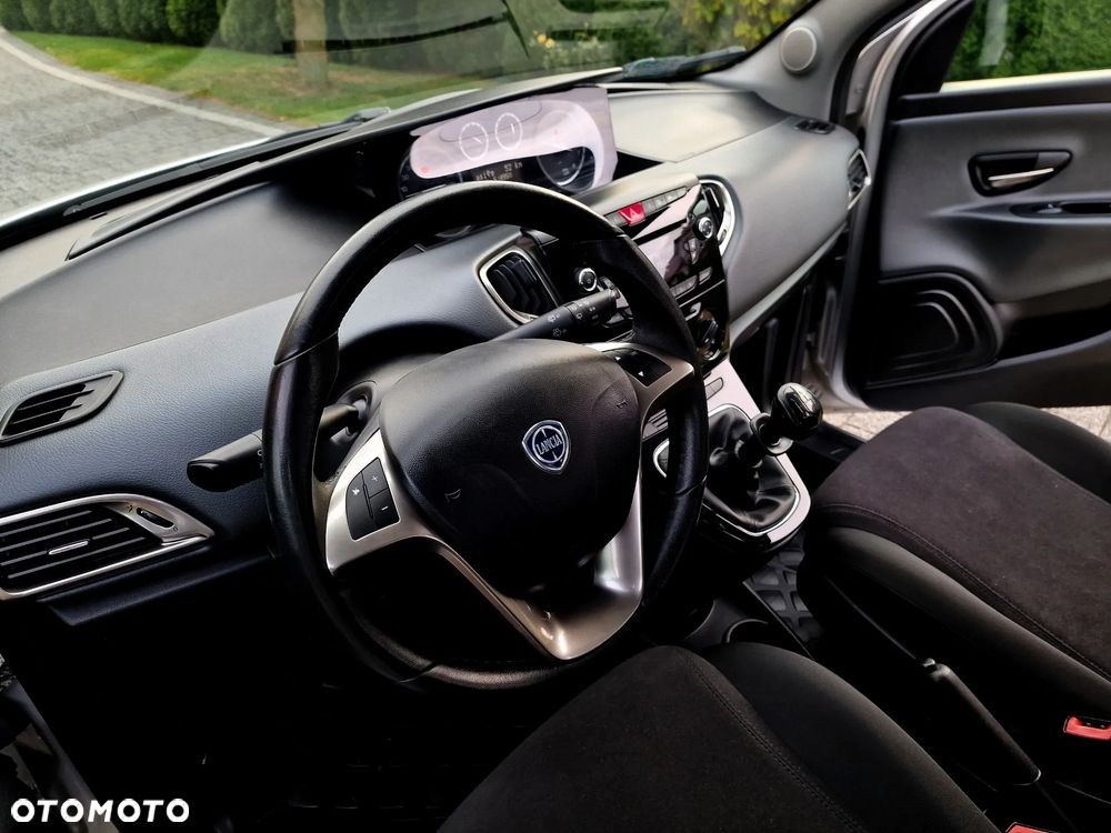 Lancia Ypsilon 1.2 8V Gold S&S EU6 - 23