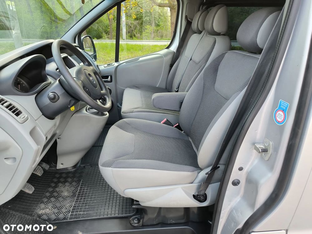 Opel Vivaro L2H1 2.9t - 22