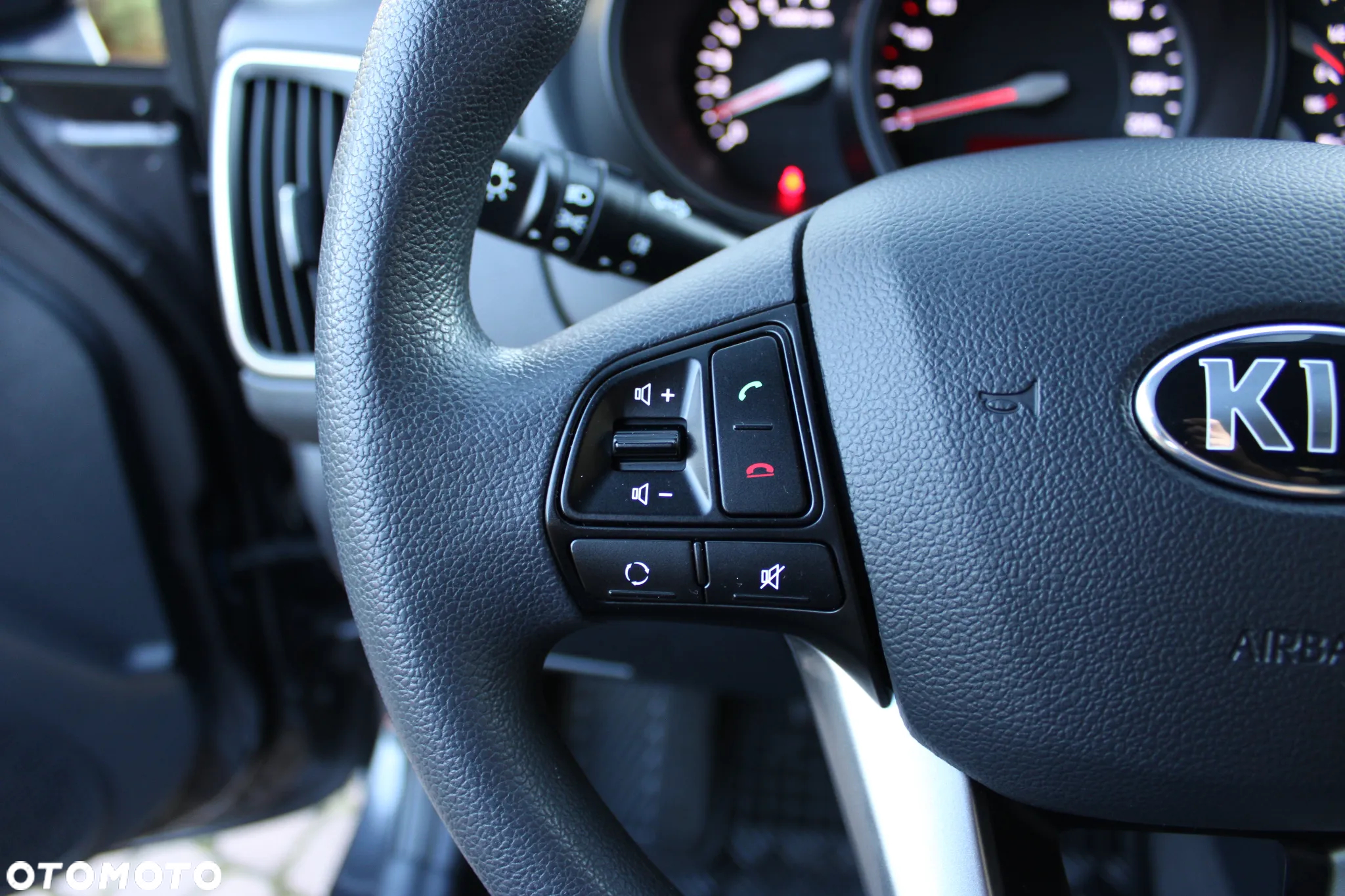 Kia Rio 1.4 M - 28