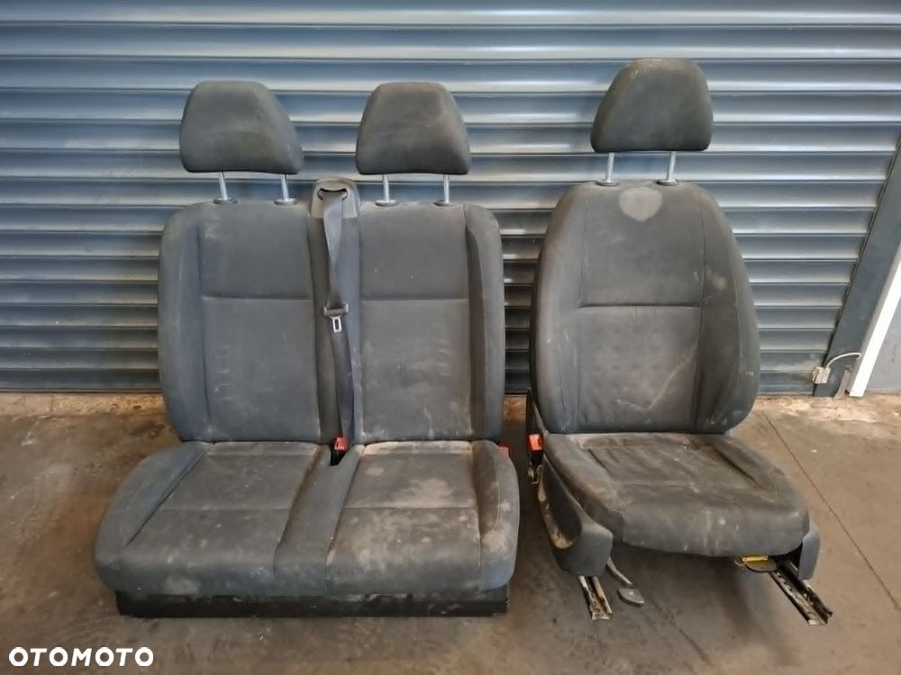 FOTELE PRZEDNIE PRZÓD FOTEL KIEROWCY PASAŻERA DWÓJKA MERCEDES W447