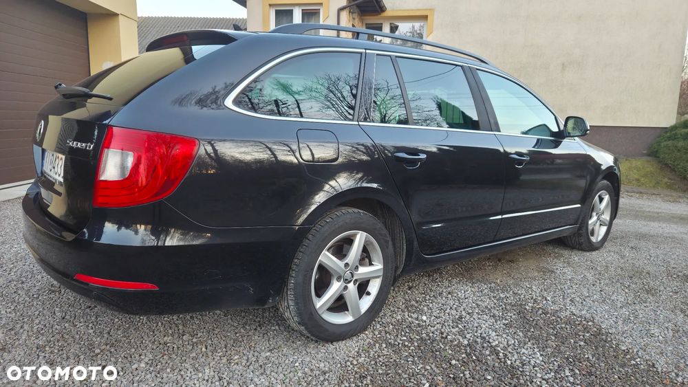 Skoda Superb 2.0 TDI DSG Ambition - 6