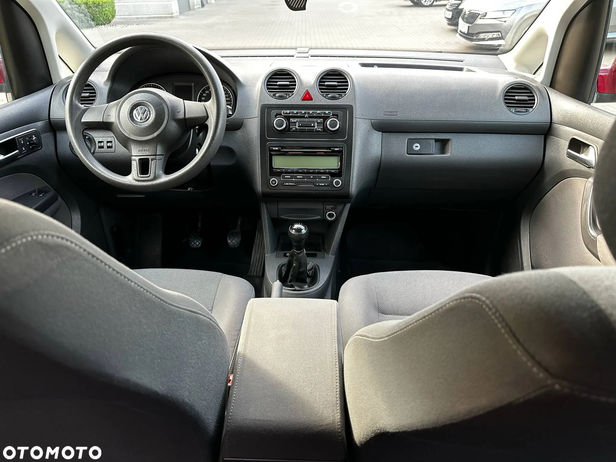 Volkswagen Caddy 1.6 TDI Comfortline - 11