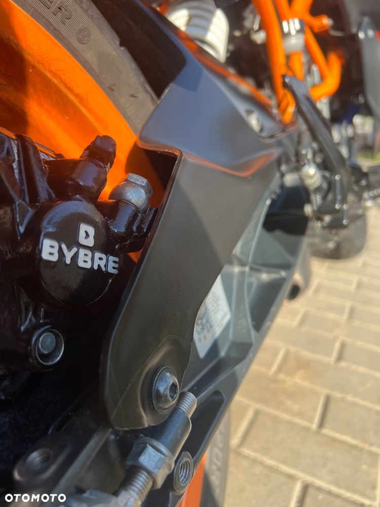 KTM RC 125 - 18
