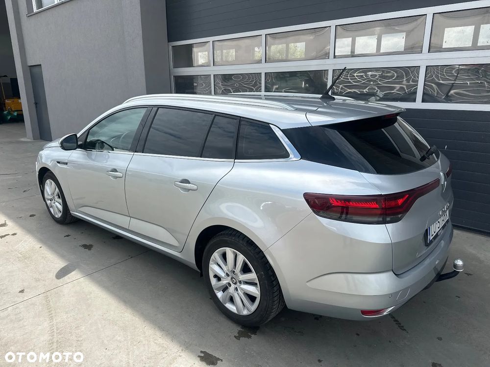 Renault Megane 1.5 Blue dCi Zen EDC - 8
