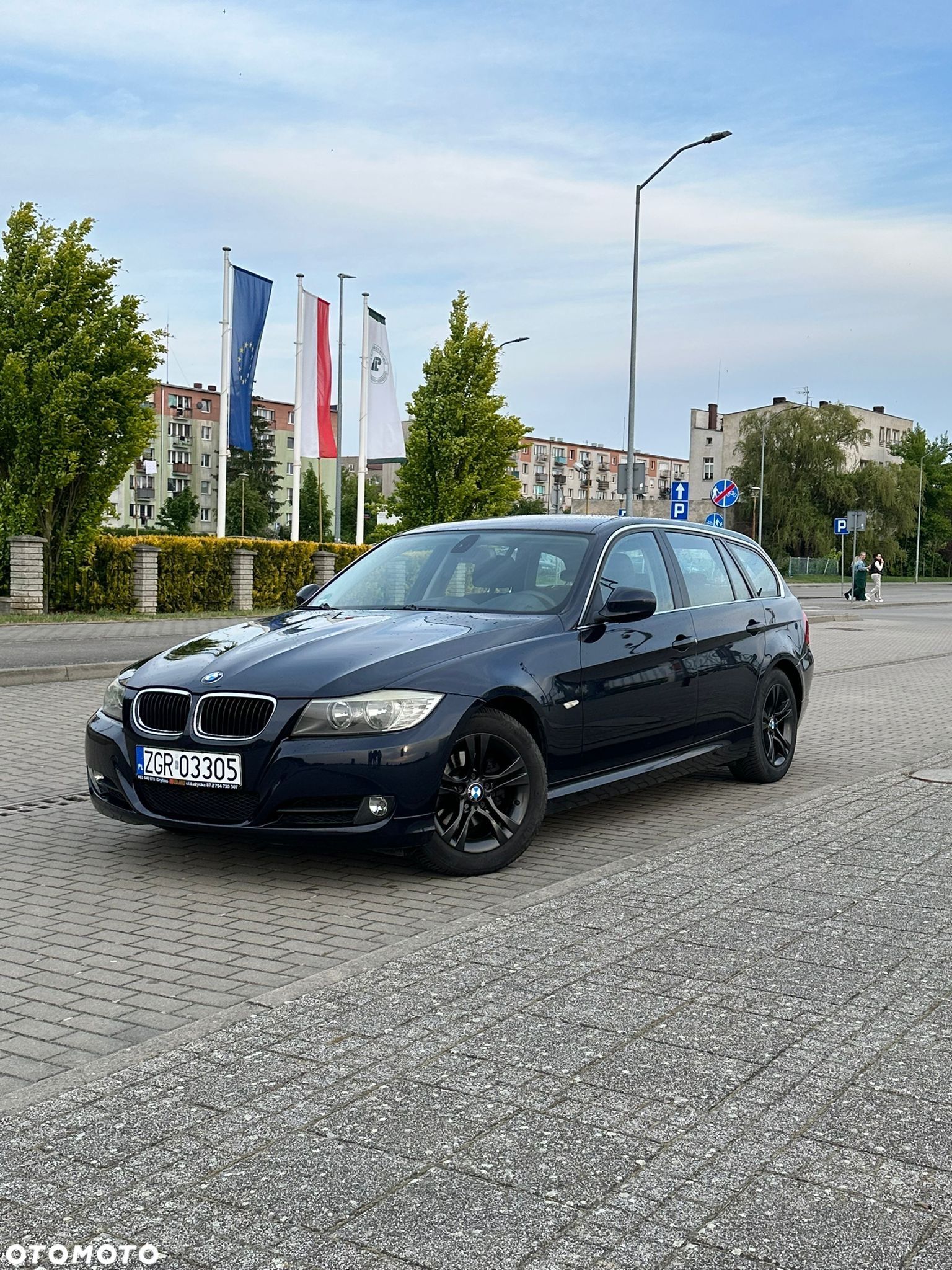 BMW Seria 3 318i - 1