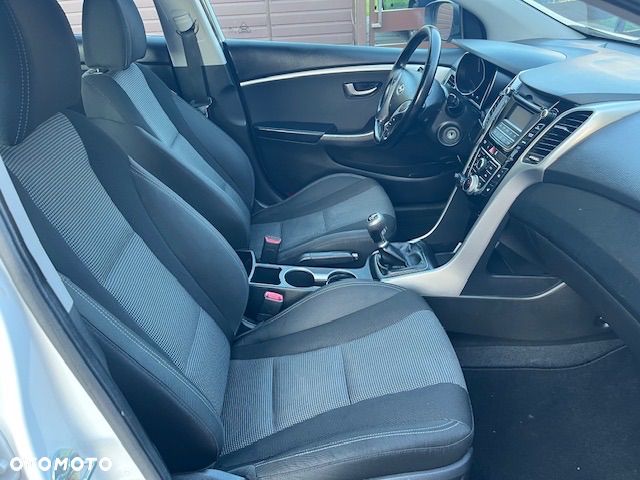 Hyundai i30 1.6 CRDi BlueDrive Classic - 9