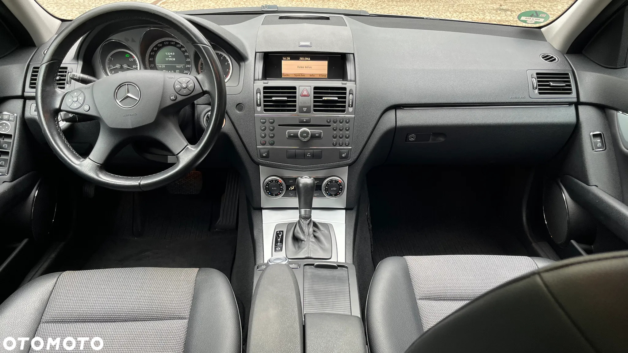 Mercedes-Benz Klasa C 250 CGI T Automatik BlueEFFICIENCY Avantgarde - 19