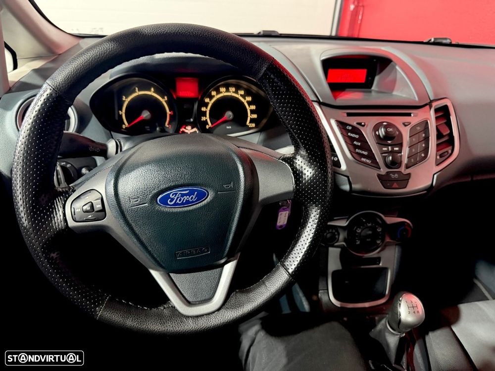 Ford Fiesta 1.25 Titanium - 39