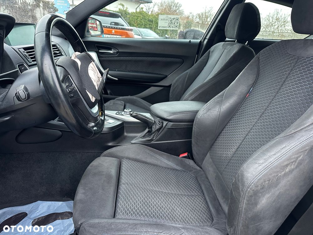 BMW Seria 1 125d Sport-Aut - 32