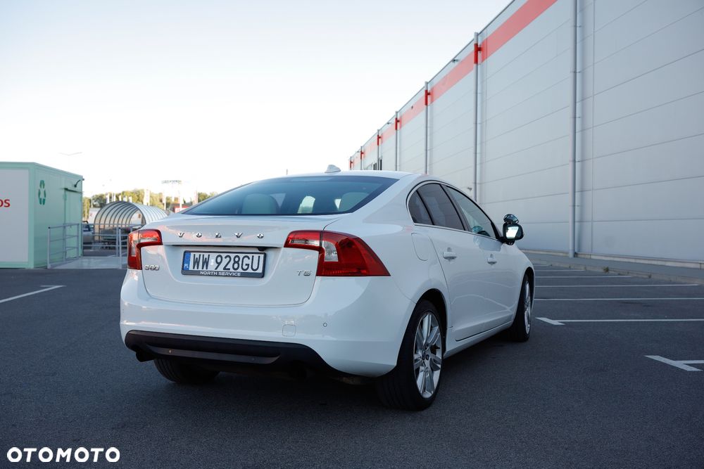 Volvo S60 - 17