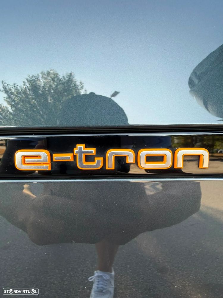 Audi e-tron 50 quattro Advanced - 37