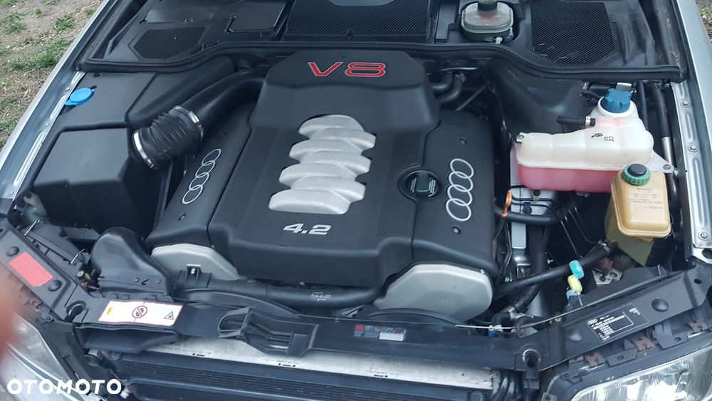 Audi S8 4.2 Quattro - 4