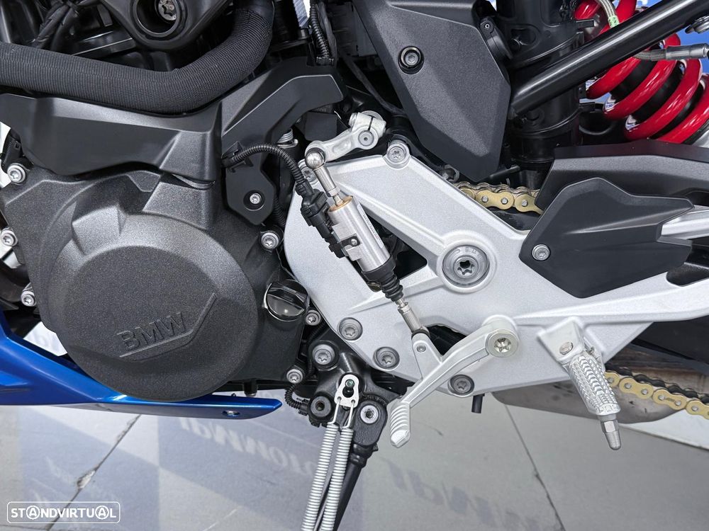 BMW F 900 R - 14