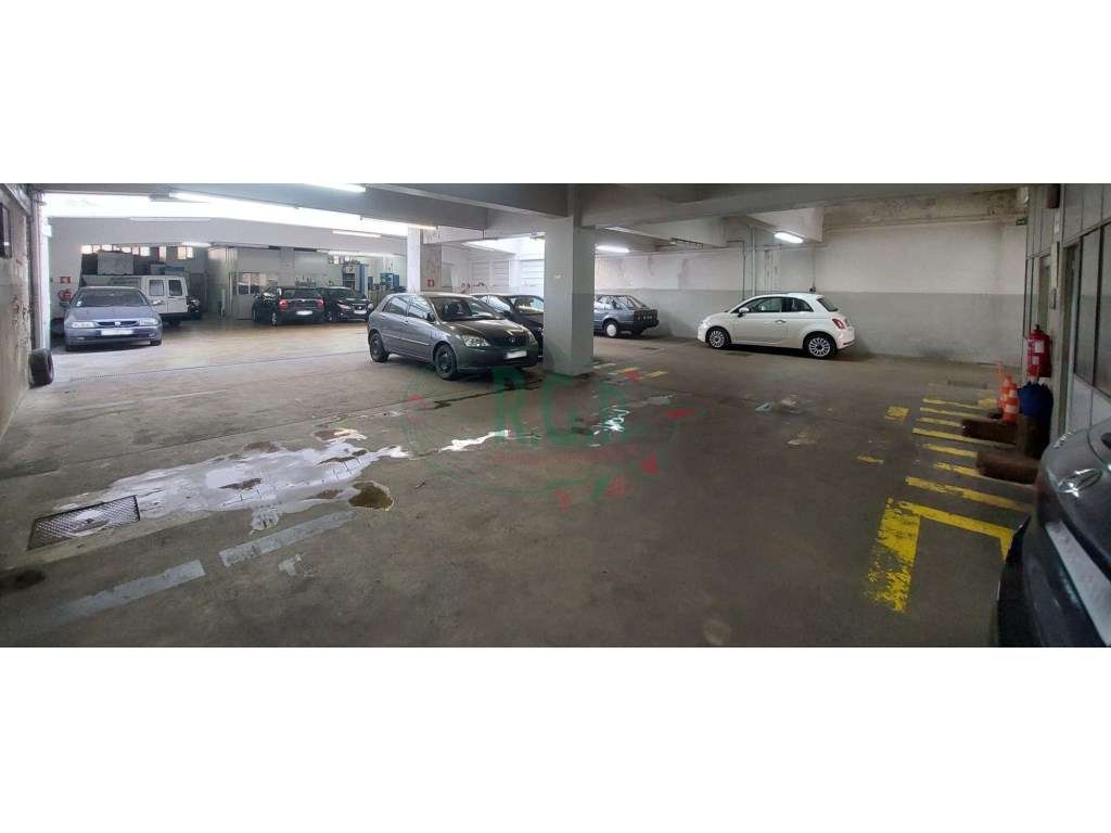 Armazém / Garagem em Costa Cabral (510m2) - Grande imagem: 2/10