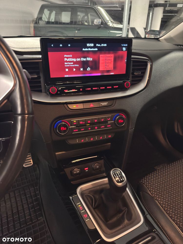 Kia Ceed 1.5 T-GDI Business Line - 7