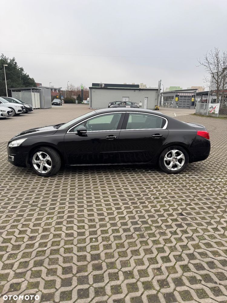 Peugeot 508 RXH Hybrid4 - 11