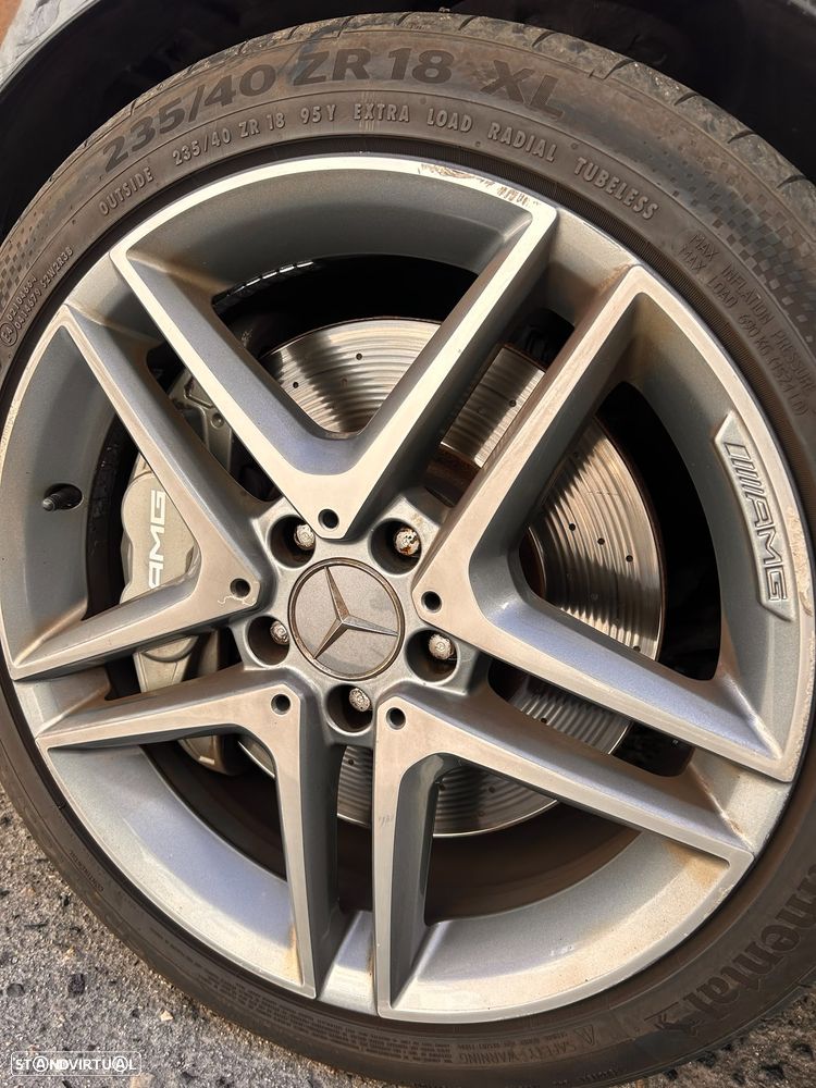 Mercedes-Benz A 45 AMG 4-Matic - 22