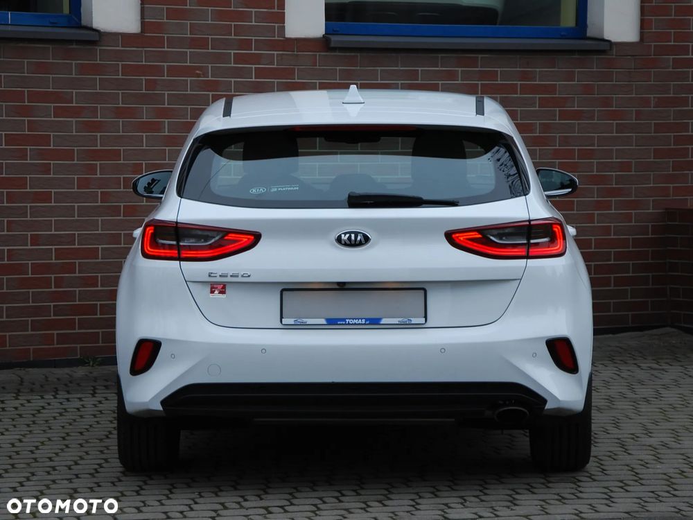 Kia Ceed 1.4 M - 24