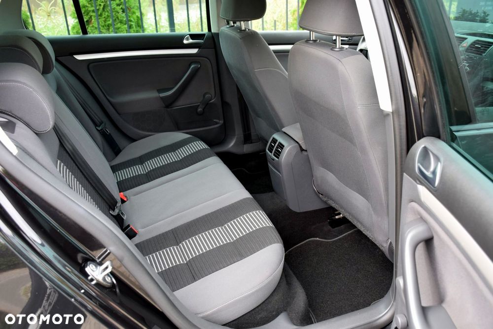 Volkswagen Golf 1.6 United - 14