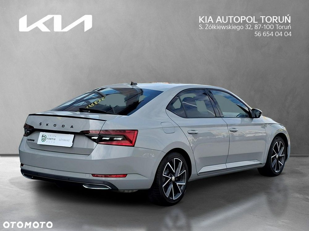 Skoda Superb 2.0 TSI Sportline DSG - 5