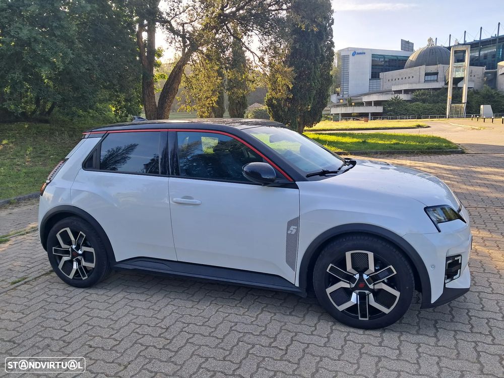 Renault 5 E-Tech R Iconic Five 150 Comfort Range - 3