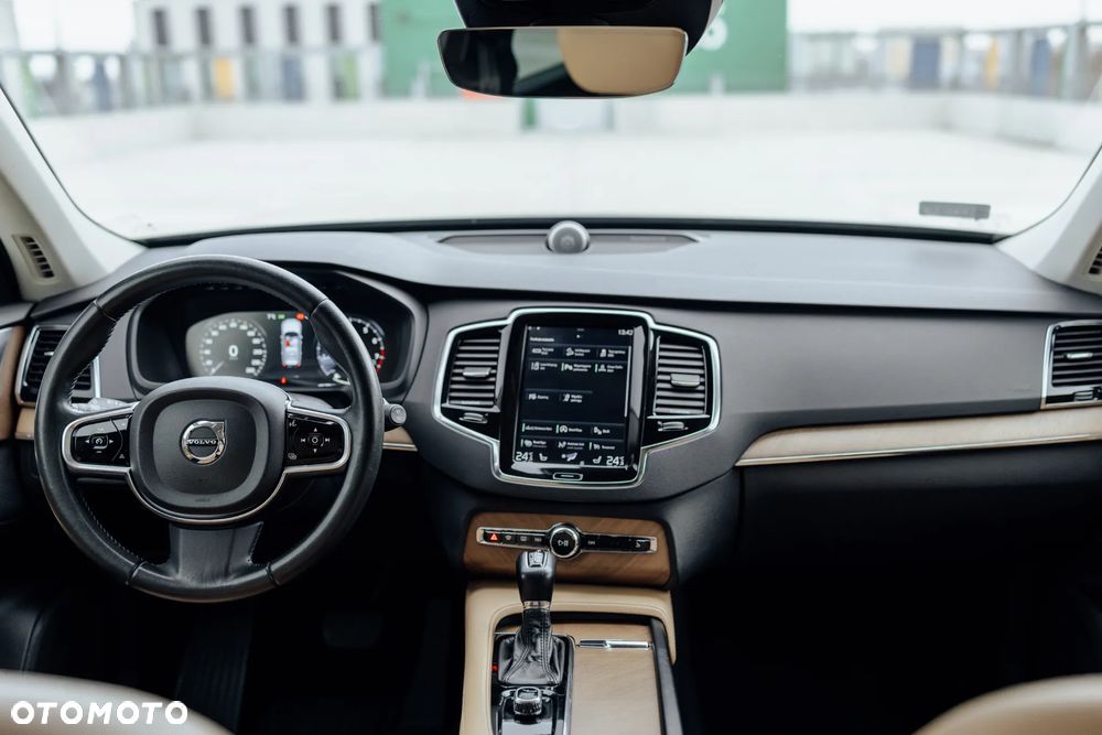 Volvo XC 90 T6 AWD Momentum - 34