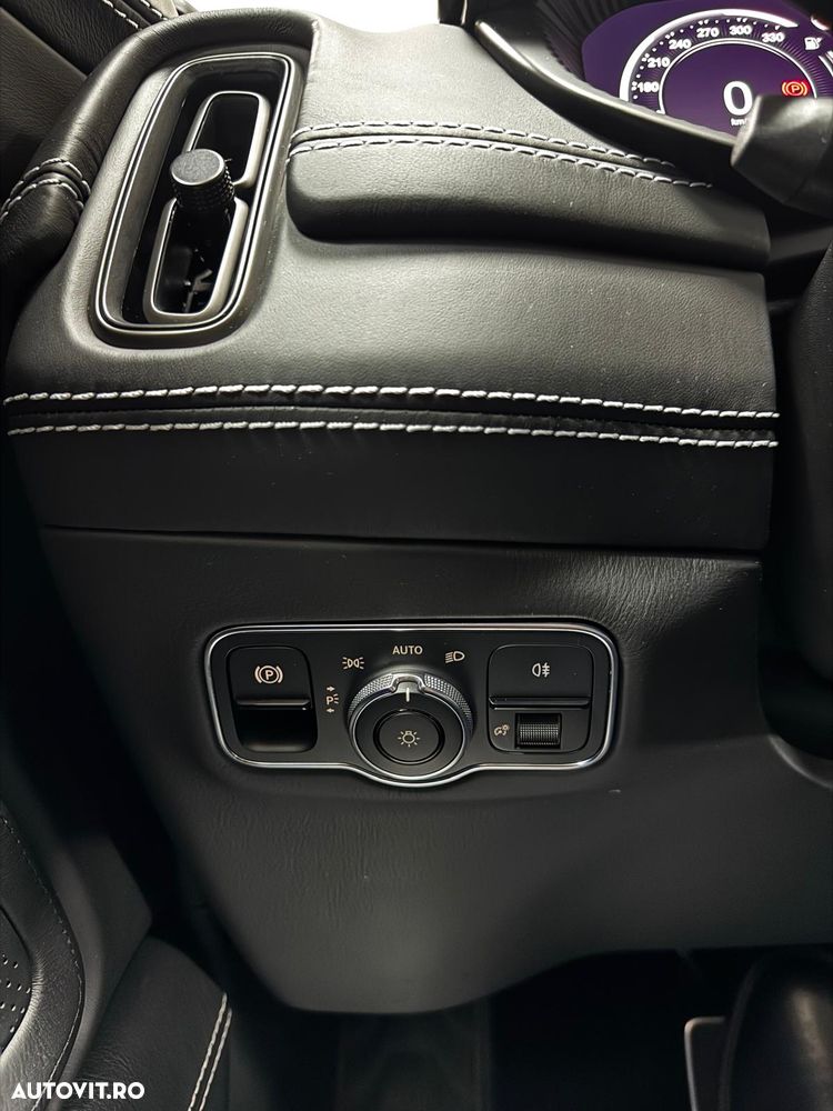 Aston Martin DBX Standard - 30