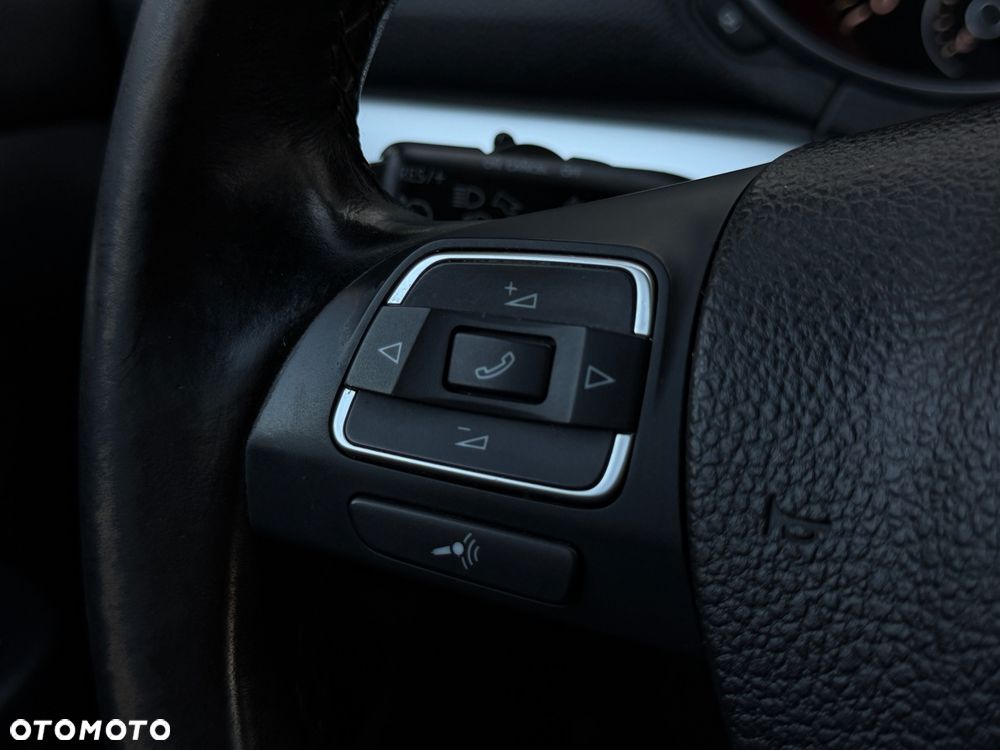 Volkswagen Golf - 24