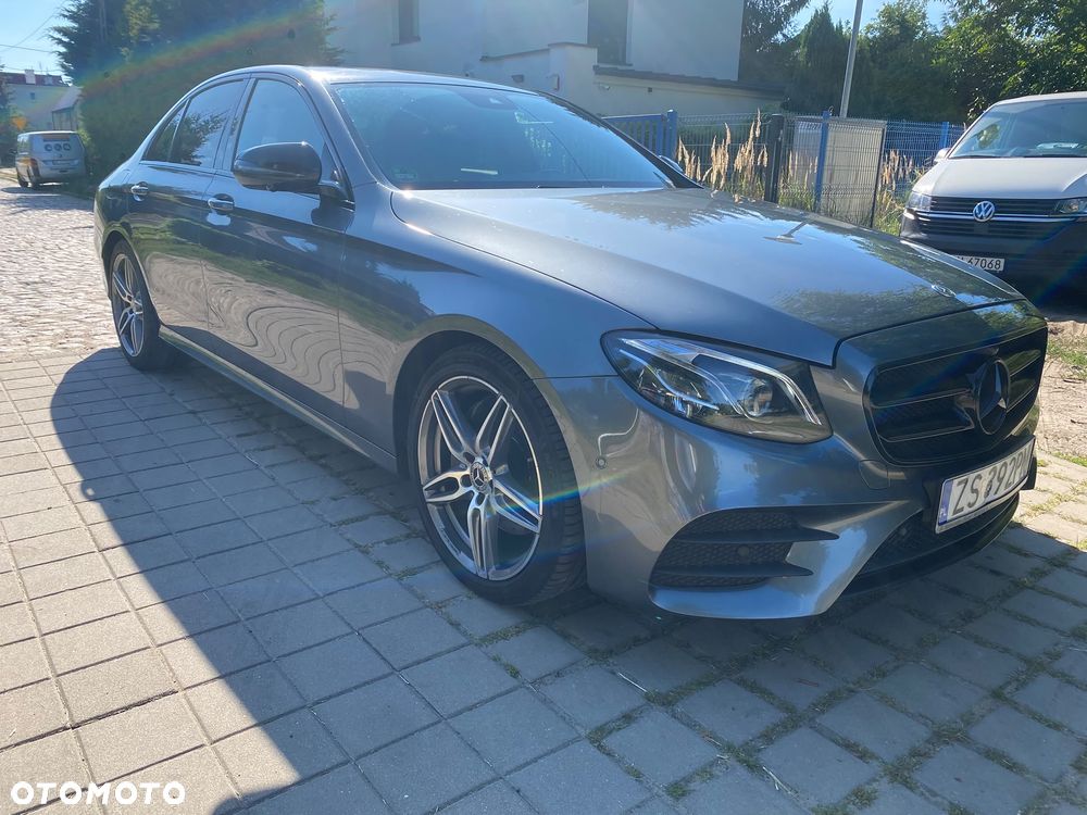 Mercedes-Benz Klasa E 220 d 4-Matic AMG - 2