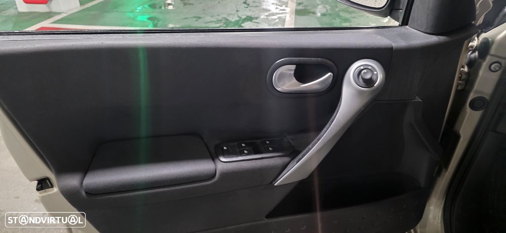 Renault Mégane 1.5 dCi Dynamique Luxe - 17