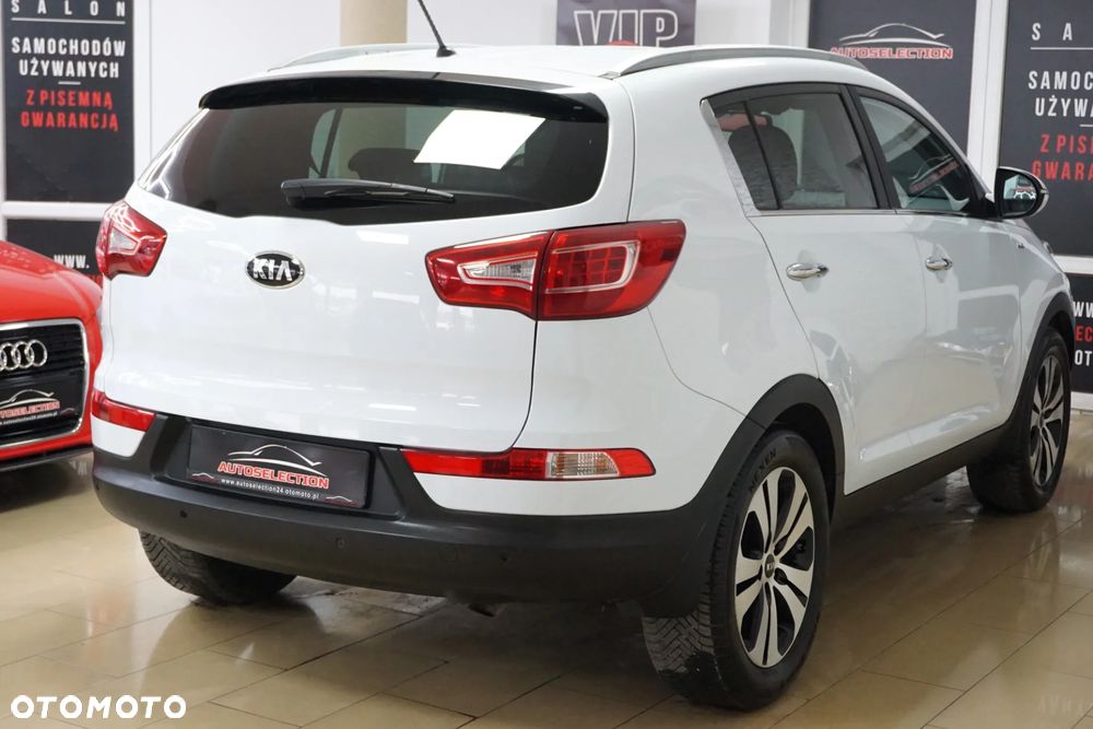 Kia Sportage 2.0 CRDI 4WD Automatik Spirit - 4