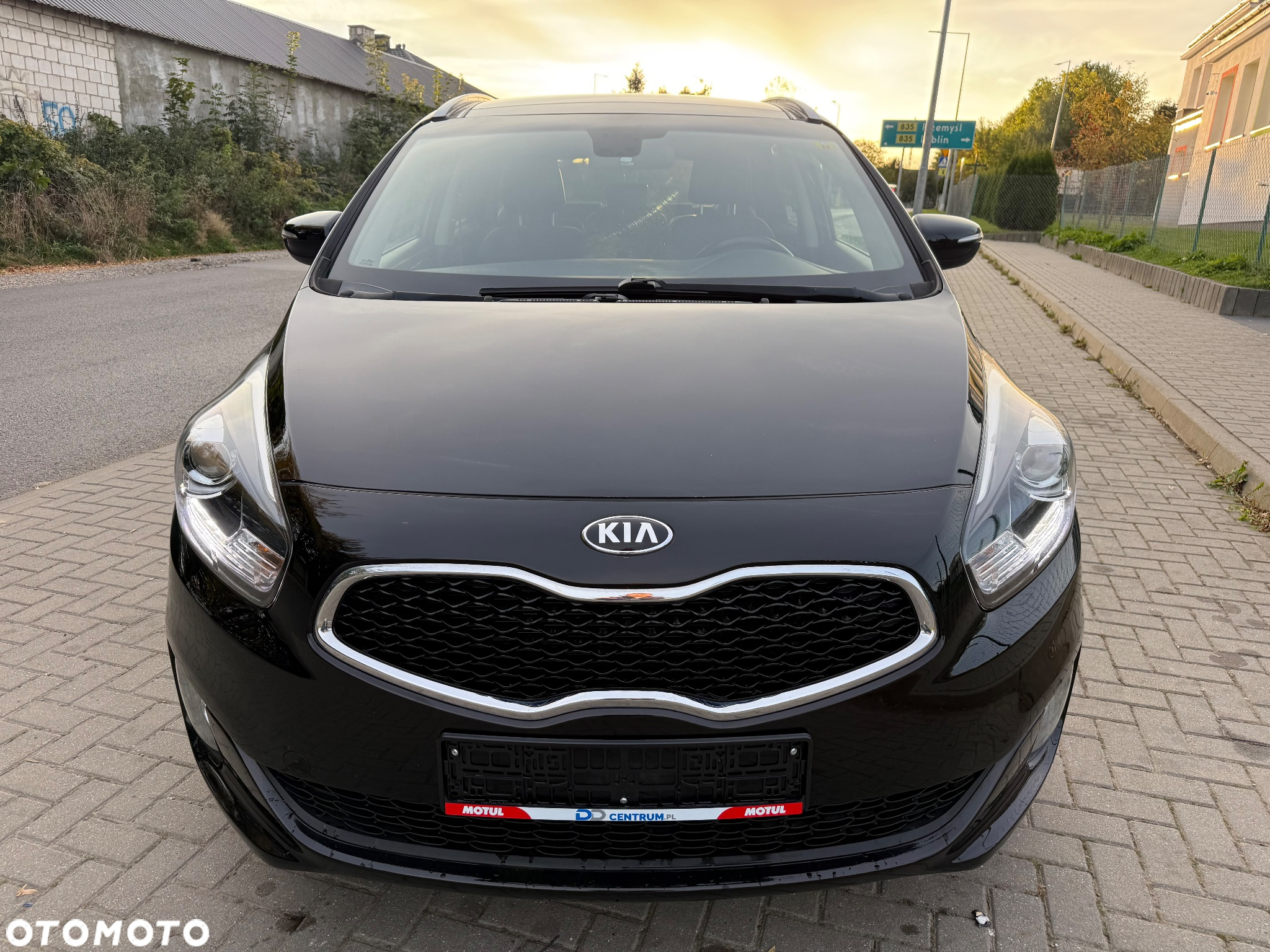 Kia Carens 1.7 CRDi XL 7os - 6