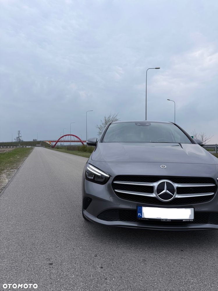 Mercedes-Benz Klasa B 180 7G-DCT - 7