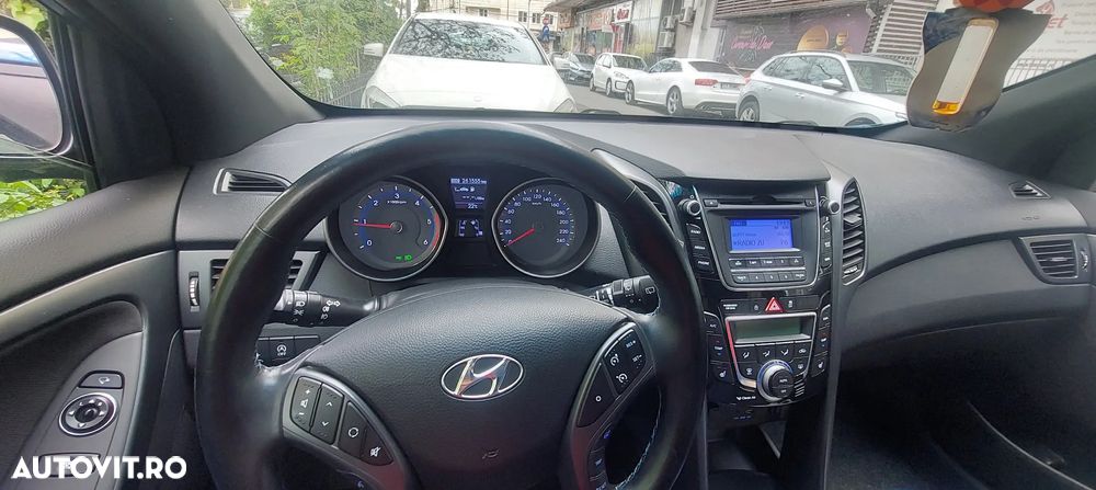 Hyundai i30 1.6 CRDI Comfort - 8