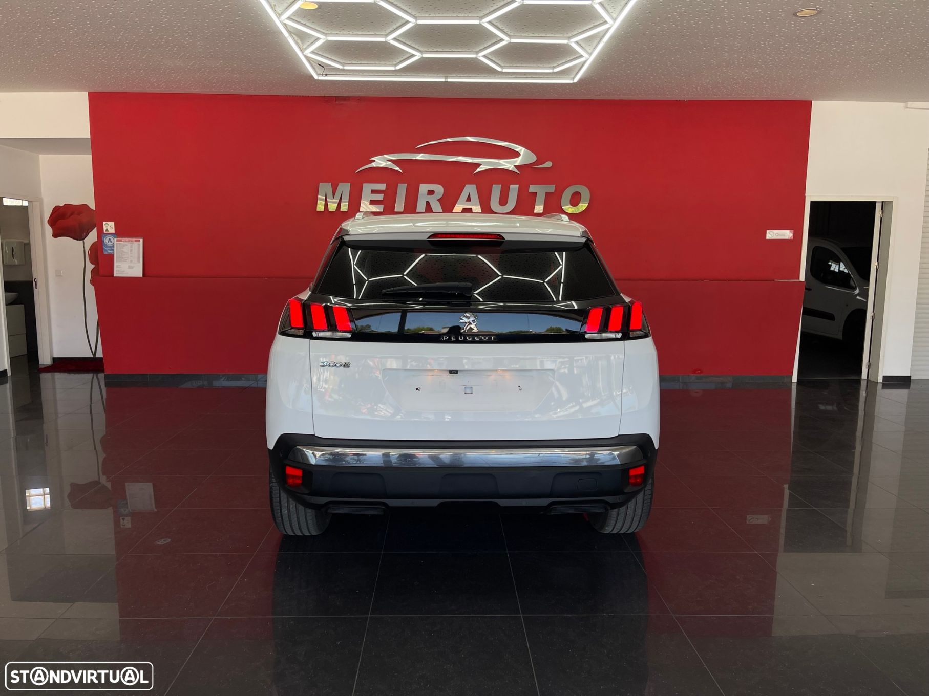 Peugeot 3008 1.5 BlueHDi Allure Pack EAT8 - 14