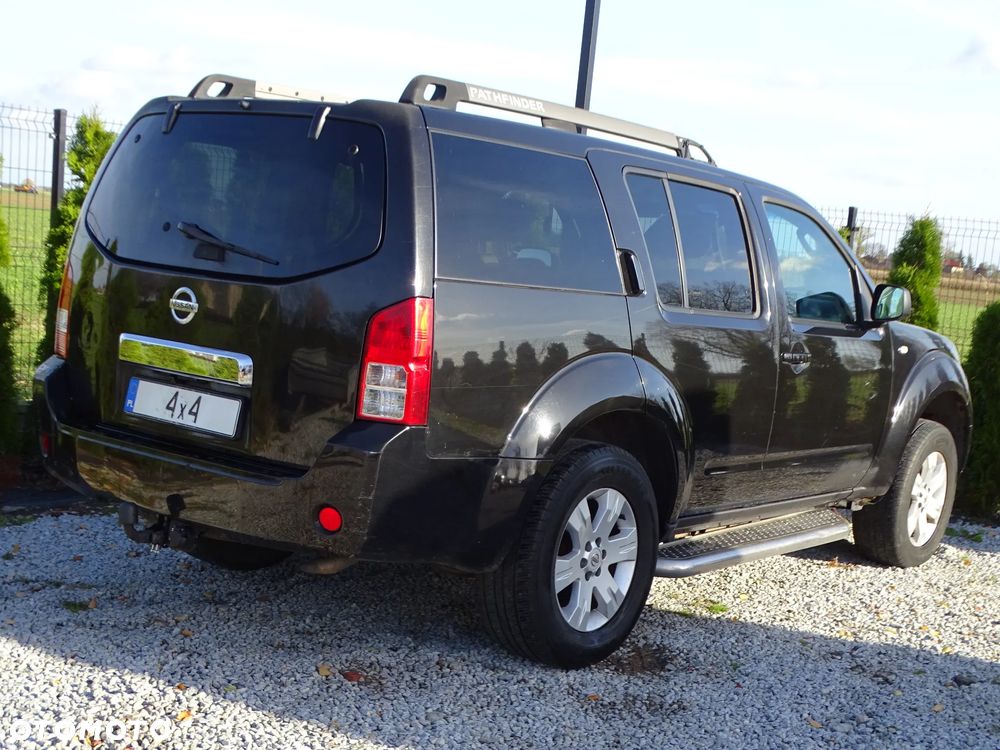 Nissan Pathfinder 2.5 DCi Elegance + - 5