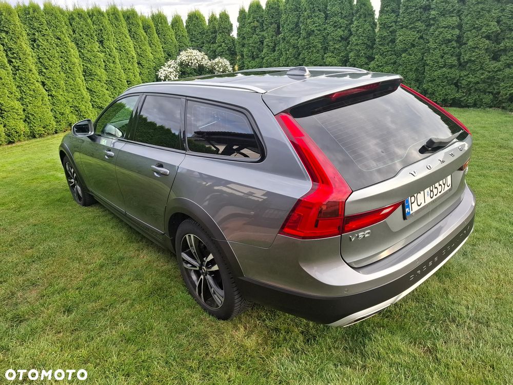 Volvo V90 Cross Country D4 AWD Ocean Race - 4
