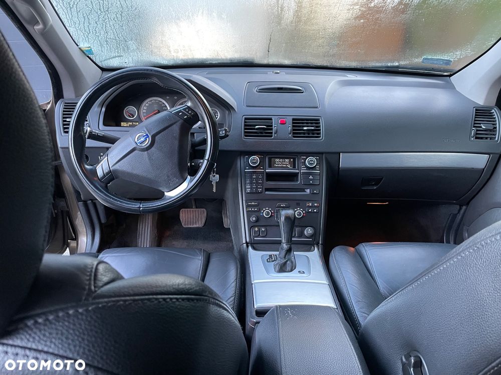 Volvo XC 90 D5 AWD Momentum - 7