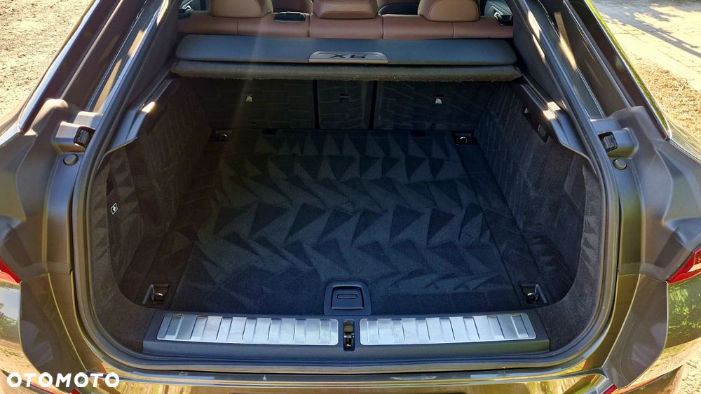 BMW X6 xDrive40d mHEV - 10